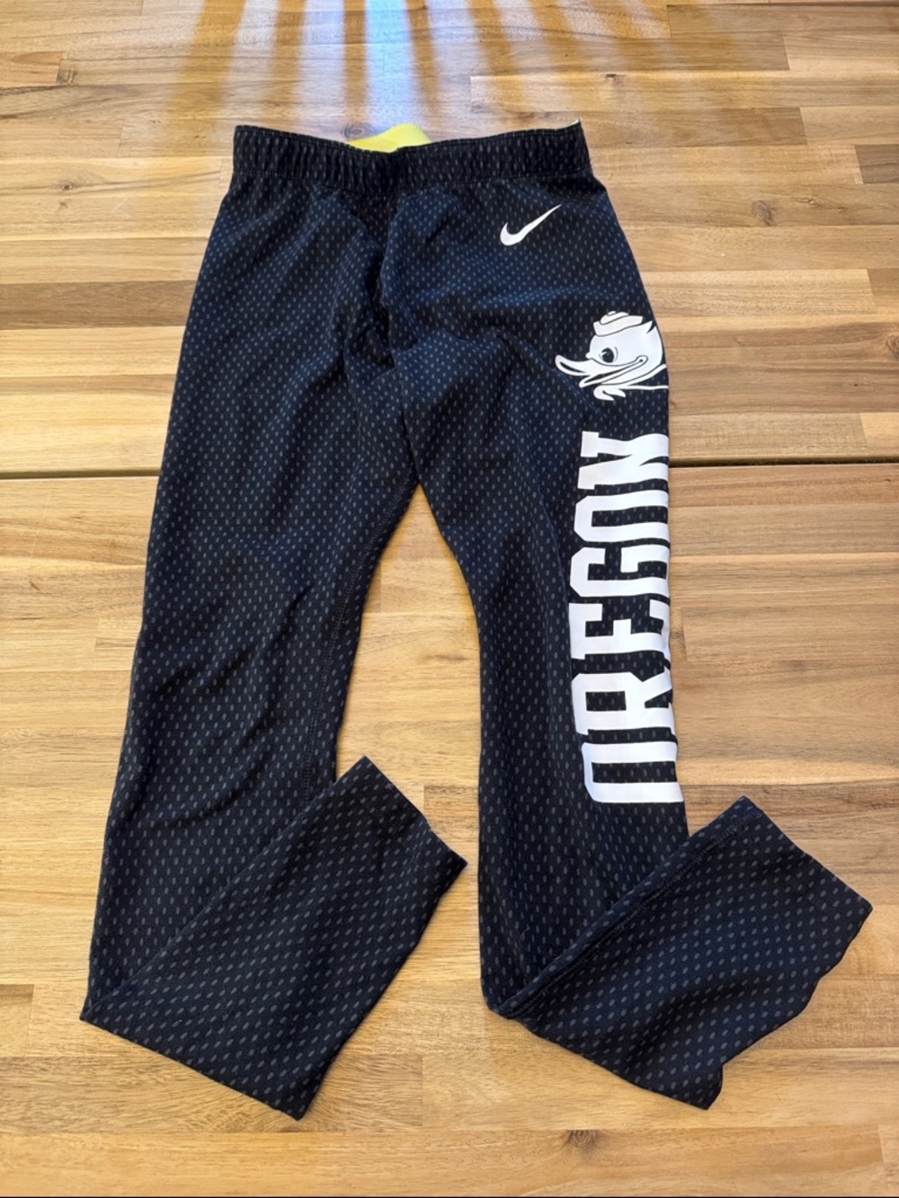 Nike Women’s Black Oregon Duck Leggings - Size S